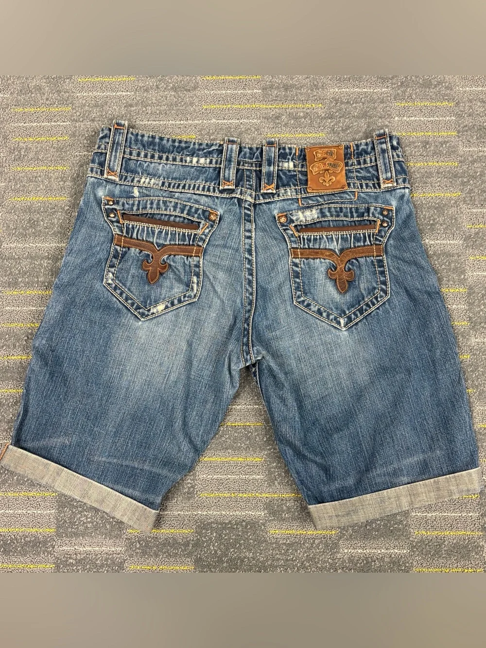 Rock Revival Bruce Straight Fit Denim Shorts Men’s 38 Cuffed Distressed Blue